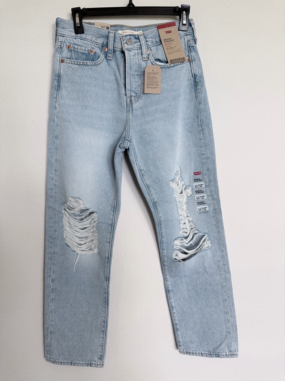 NWT W27xL28 Levi's Wedgie Straight Womens Distressed Blue 100% Cotton Jeans Y2K